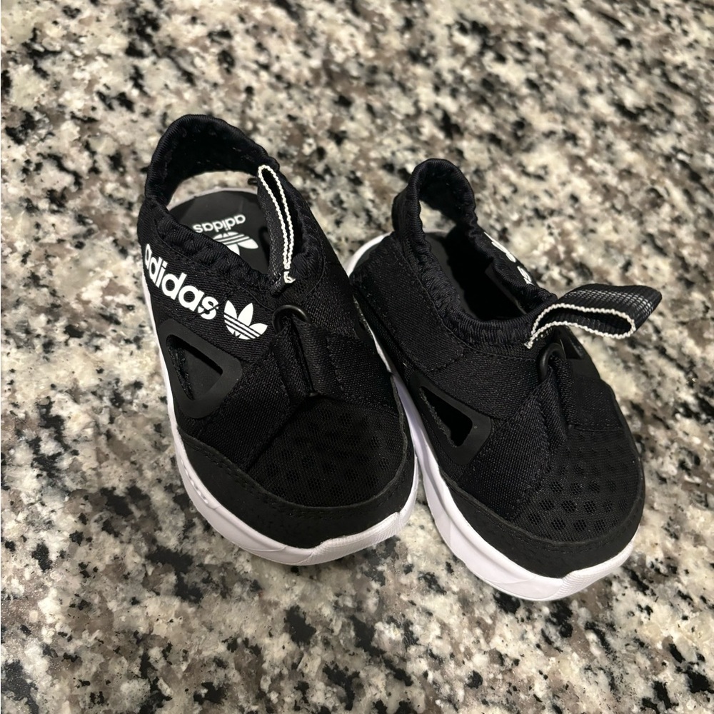 ❌SOLD❌ Adidas 360 baby walker sandals